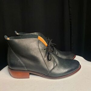 Latigo 'Isaac' Ankle Boots in 'As New' Condition - Dark Blue - Women's size 8